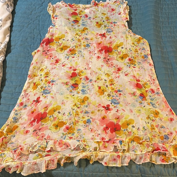 Old navy floral tank top - Picture 4 of 4